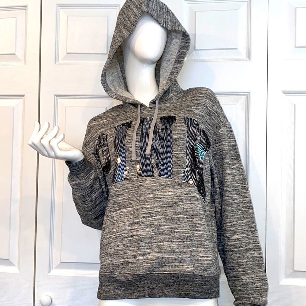 🆕PINK VICTORIA SECRET hoodie